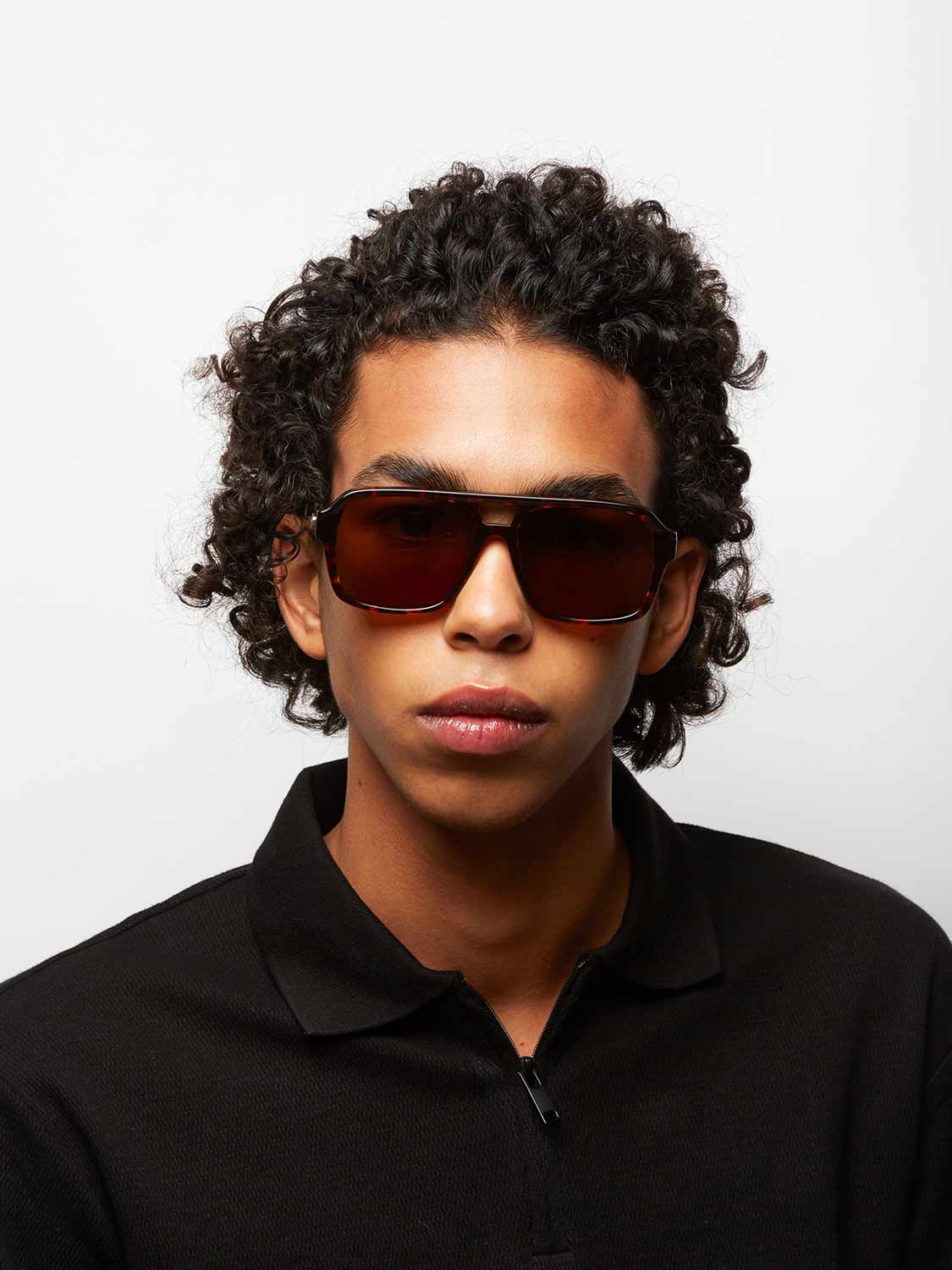 Vega Tortoise Shell Cognac